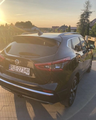 Nissan Qashqai cena 71500 przebieg: 135000, rok produkcji 2017 z Leszno małe 37